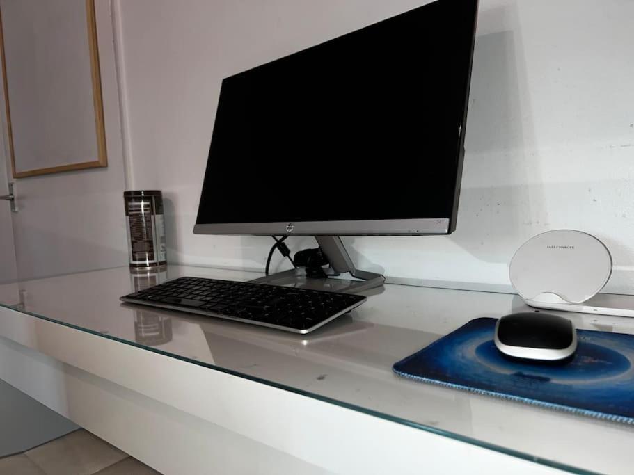 1-Bed Flat With Fast Wi-Fi In Prime Location 15Mins From Central Лондон Экстерьер фото