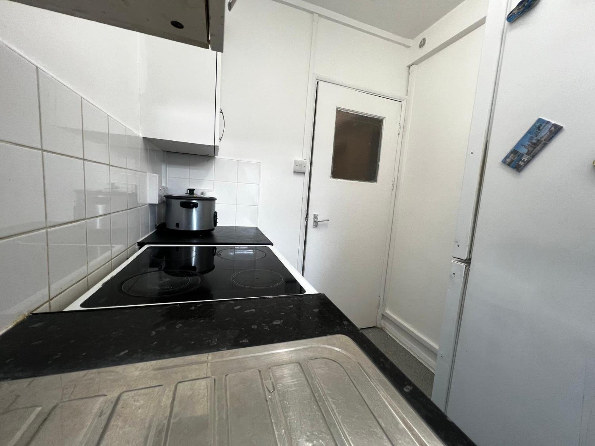 1-Bed Flat With Fast Wi-Fi In Prime Location 15Mins From Central Лондон Экстерьер фото